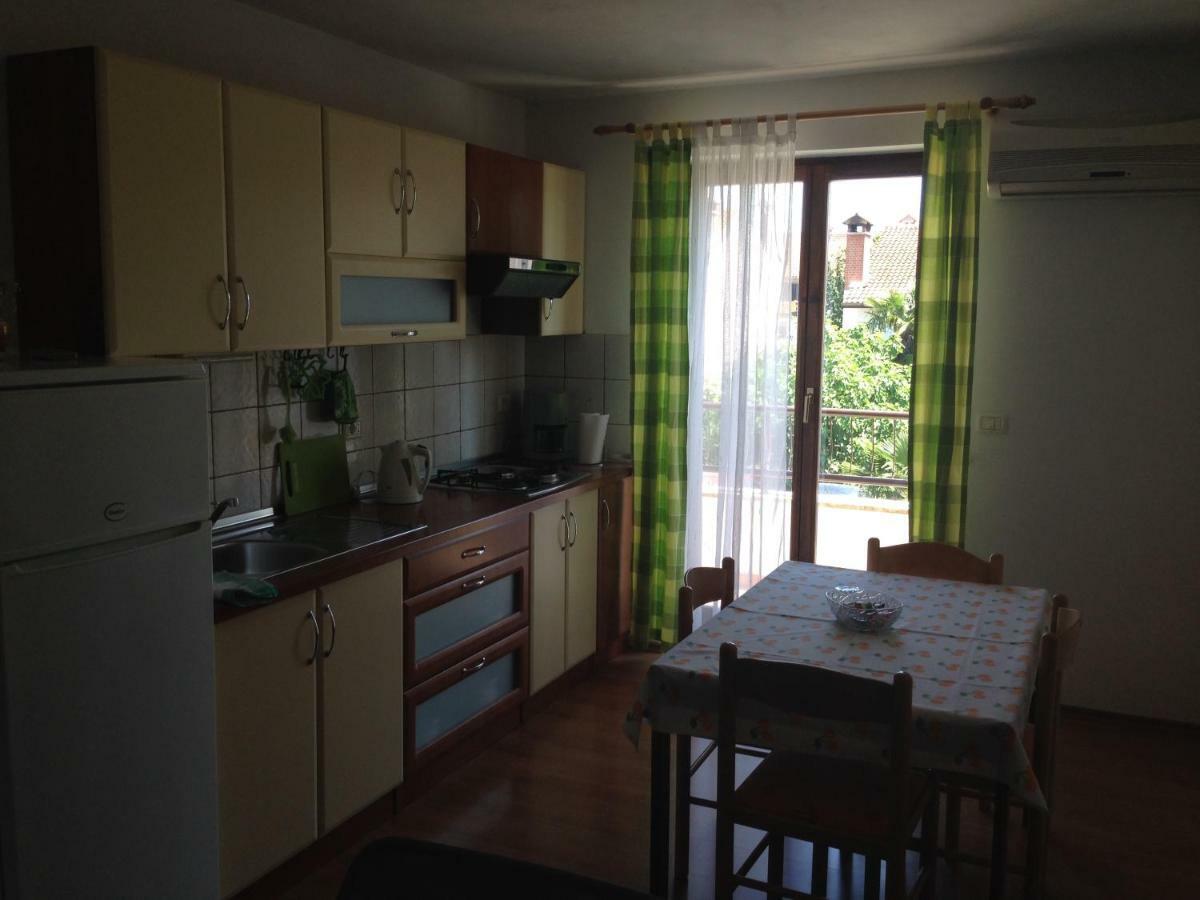 Apartment Leo Ровинь Экстерьер фото