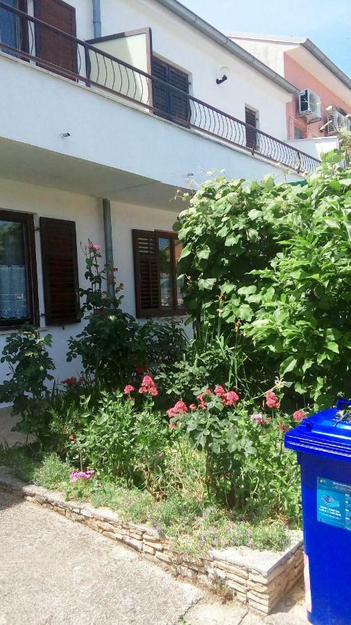 Apartment Leo Ровинь Экстерьер фото